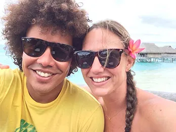 Allegra & Derrick in French Polynesia