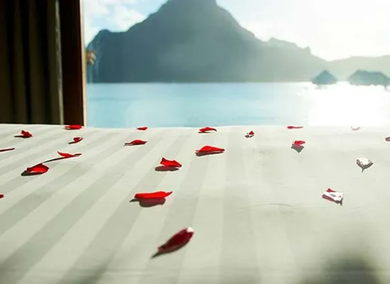 InterContinental Bora Bora Resort & Thalasso Spa – Diamond Otemanu Overwater Villa (6)
