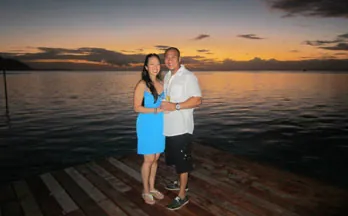 Maruu ru and big hugs! Christine and Mike in French Polynesia