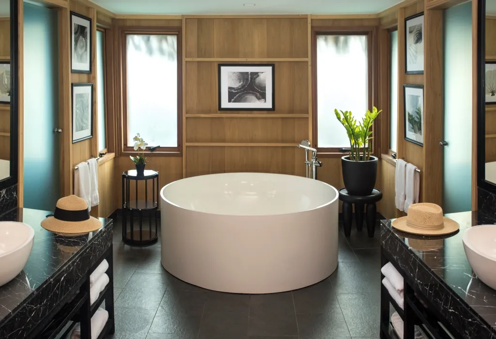 Conrad Bora Bora Nui – Deluxe Overwater Villa (4)