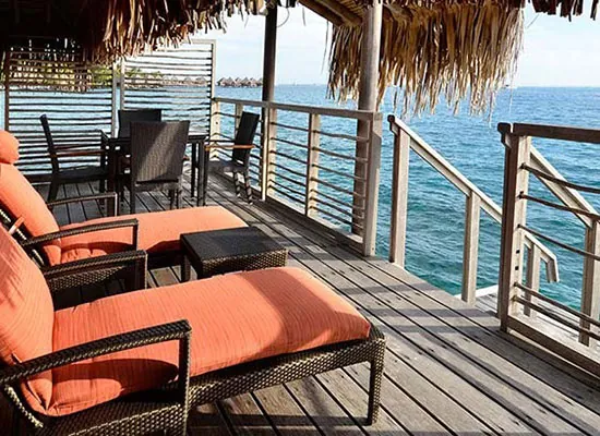 InterContinental Tahiti Resort & Spa – Overwater Bungalow (2)