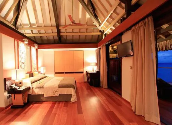 Hotel Kia Ora Resort & Spa – Overwater Bungalow (3)