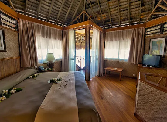 Hotel Kia Ora Resort & Spa – Duplex Beach Suite with Jacuzzi (3)