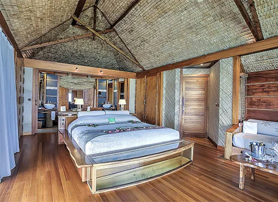 Le Taha'a by Pearl Resorts – End of Pontoon Overwater Suite (3)