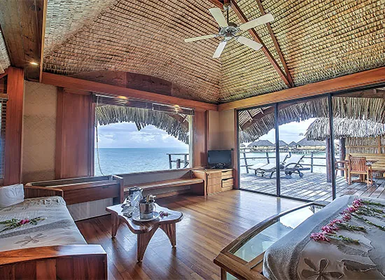 Le Taha'a by Pearl Resorts – Taha'a Premium Overwater Suite (2)