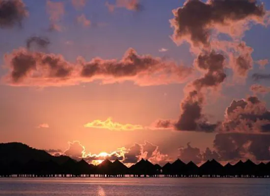 The St. Regis Bora Bora Resort – Overwater Deluxe Islandview Villa (7)
